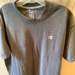 NWOT Men’s medium heather gray T-shirt